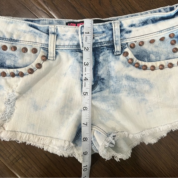 Denim Short Low Rise Shorts - Picture 5 of 8